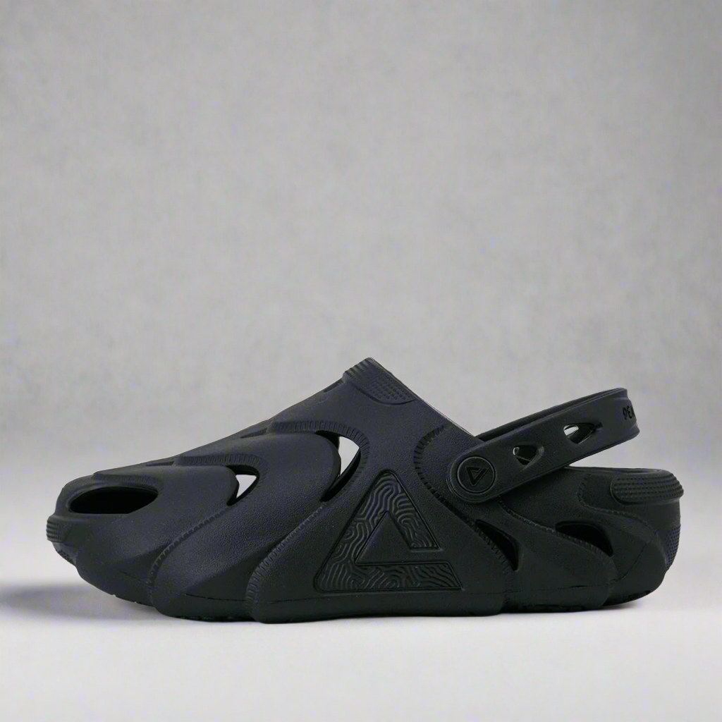 PEAK TAICHI Sandales BLACK